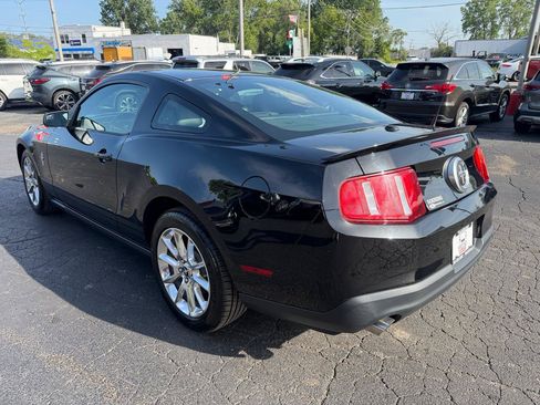 Used 2011 Ford Mustang Premium w/ 202A Rapid Spec Order Code RWD image 5