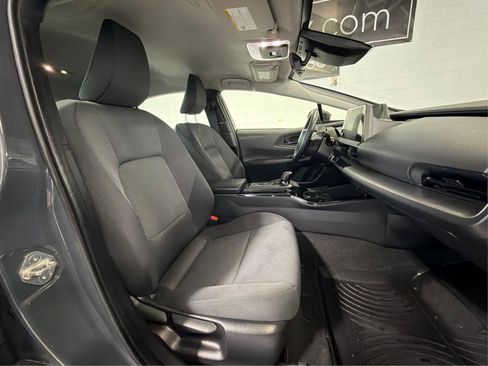 Used 2024 Toyota Prius LE FWD image 14
