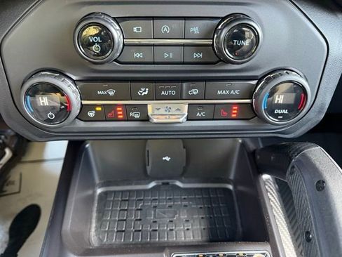 Used 2024 Ford Bronco Raptor w/ Interior Carbon Fiber Pack 6 image 24