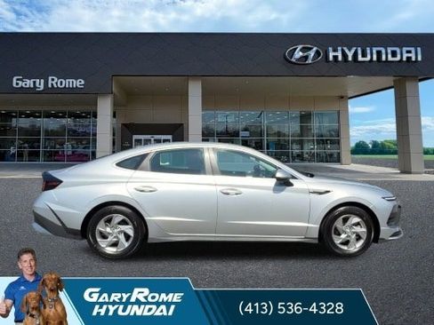 Certified 2025 Hyundai Sonata SE FWD image 9