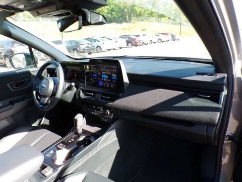 Used 2026 Subaru Outback Premium AWD/4WD image 14