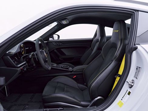 Used 2025 Porsche 911 GT3 RS RWD image 51