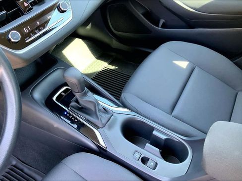 Used 2024 Toyota Corolla LE w/ LE Convenience Package image 16