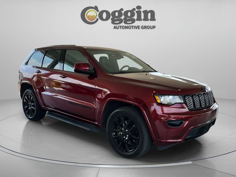 Used 2021 Jeep Grand Cherokee Laredo X AWD/4WD image 7
