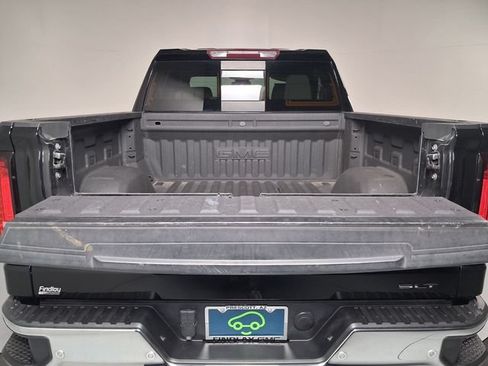 Used 2023 GMC Sierra 1500 SLT w/ SLT Premium Plus Package AWD/4WD image 12