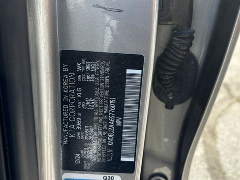 Used 2025 Kia Seltos S image 35