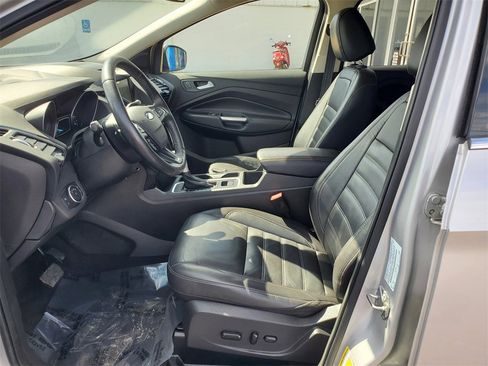 Used 2017 Ford Escape Titanium image 11