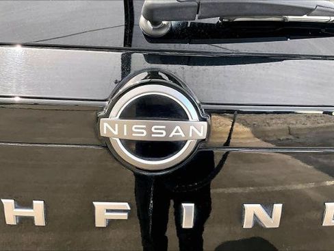 Certified 2024 Nissan Pathfinder SV FWD image 30