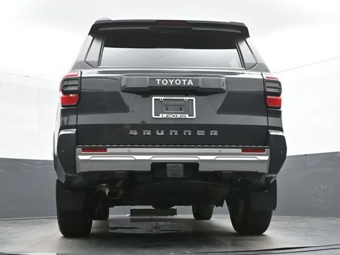 Used 2025 Toyota 4Runner Limited AWD/4WD image 34