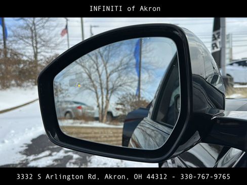 Used 2018 Jaguar F-PACE R-Sport image 3