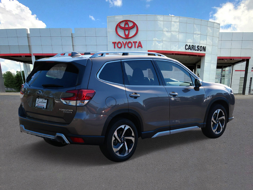 Used 2023 Subaru Forester Touring AWD/4WD image 5