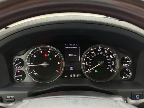 Used 2018 Toyota Land Cruiser AWD/4WD image 34