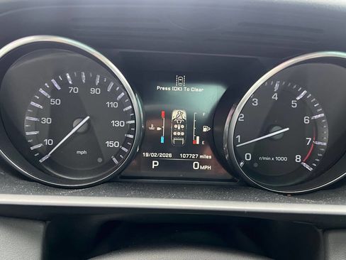 Used 2015 Land Rover Range Rover Sport SE image 22