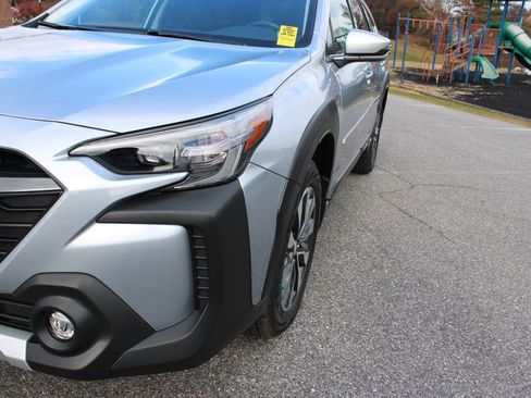 Used 2024 Subaru Outback Touring XT w/ Popular Package #2 image 42