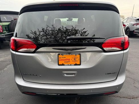 Used 2019 Chrysler Pacifica Limited w/ Advanced Safetytec Group image 4