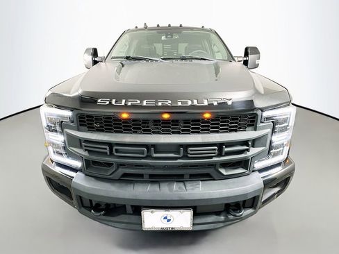 Used 2019 Ford F250 Lariat w/ Lariat Ultimate Package image 2