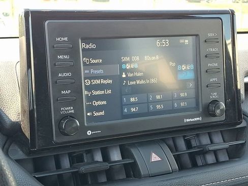 Used 2022 Toyota RAV4 LE image 16