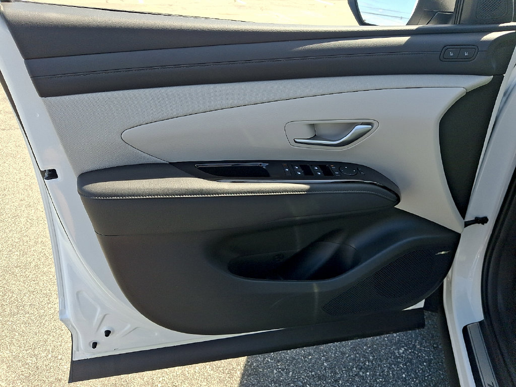 New 2026 Hyundai Tucson Limited FWD image 8