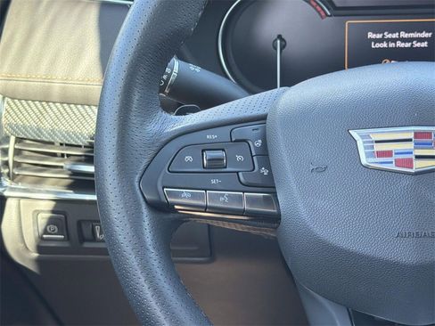 Certified 2023 Cadillac XT4 Sport w/ Cold Weather Package image 9