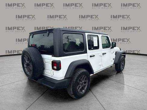 Used 2025 Jeep Wrangler Unlimited Sport AWD/4WD image 5