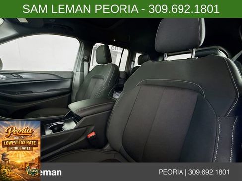 New 2025 Jeep Grand Cherokee Laredo X image 19