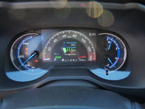 Certified 2025 Toyota RAV4 LE image 22