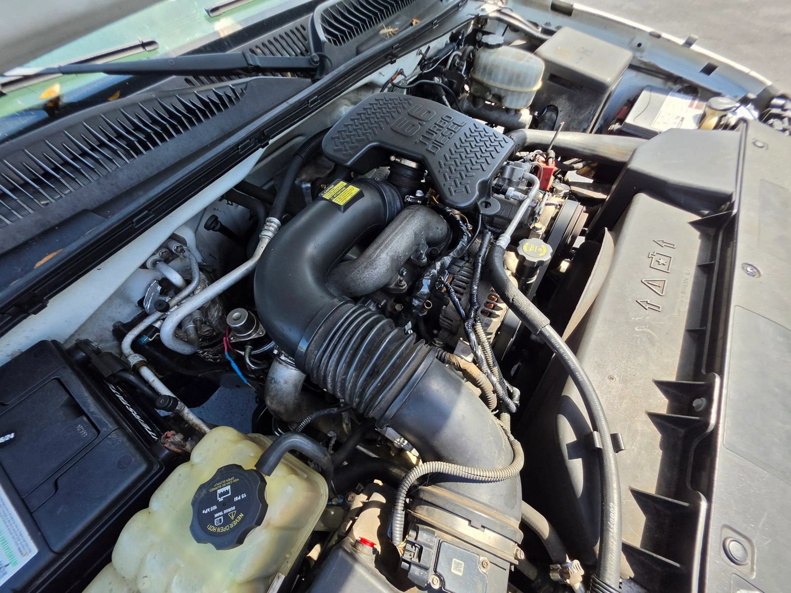 Used 2004 Chevrolet Silverado 3500 4x4 Extended Cab w/ Heavy-Duty Power Package image 18