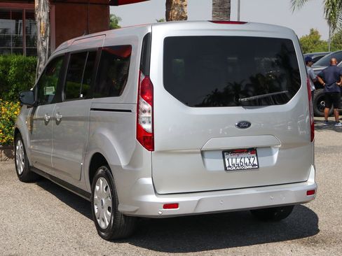 Used 2019 Ford Transit Connect XLT FWD image 6