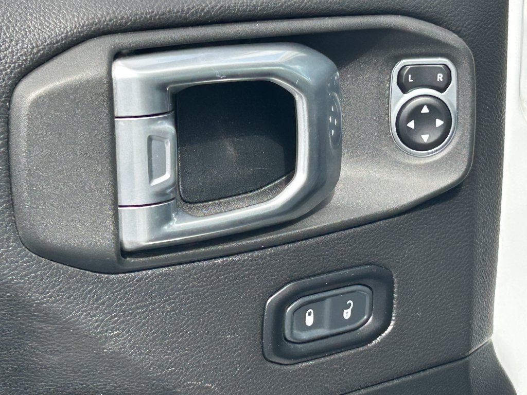 Used 2020 Jeep Wrangler Unlimited Rubicon AWD/4WD image 57