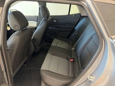 New 2026 Chevrolet Trax LT w/ Driver Confidence Package image 11