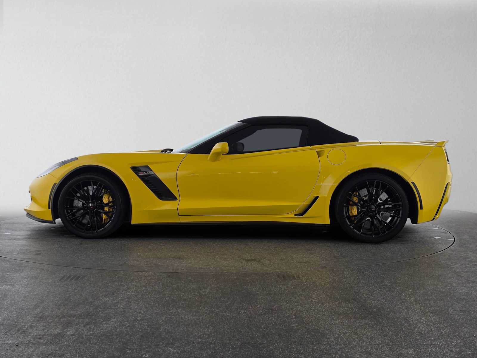 Used 2016 Chevrolet Corvette Z06 w/ 3LZ Preferred Equipment Group RWD image 6