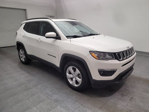 Used 2021 Jeep Compass Latitude w/ Sun and Sound Group AWD/4WD image 13