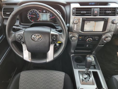 Used 2016 Toyota 4Runner SR5 AWD/4WD image 26