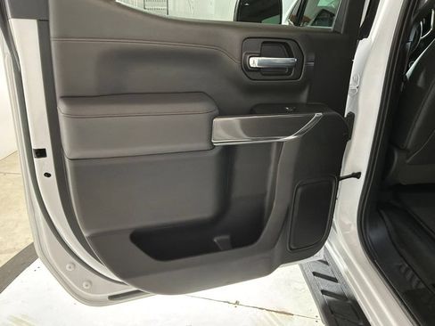 Used 2022 GMC Sierra 1500 AT4 w/ AT4 Premium Package AWD/4WD image 11