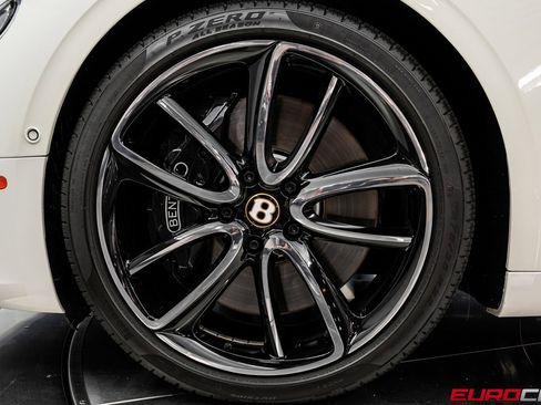 Used 2020 Bentley Continental GT V8 First Edition image 18