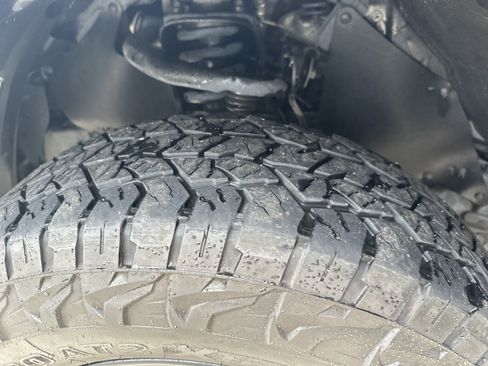 Used 2021 Toyota Tacoma SR5 w/ Technology Package AWD/4WD image 40