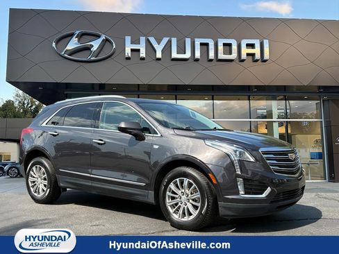 Used 2017 Cadillac XT5 Luxury w/ Driver Awareness Package AWD/4WD image 1
