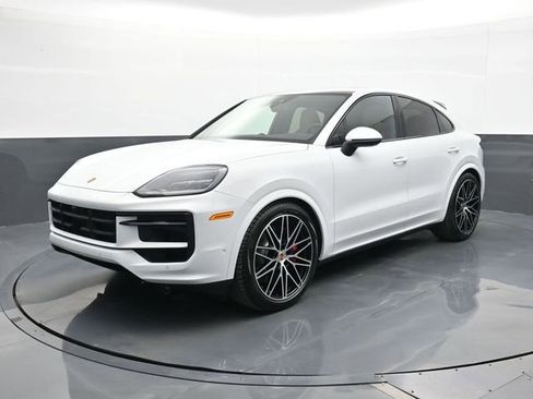 New 2026 Porsche Cayenne S image 1