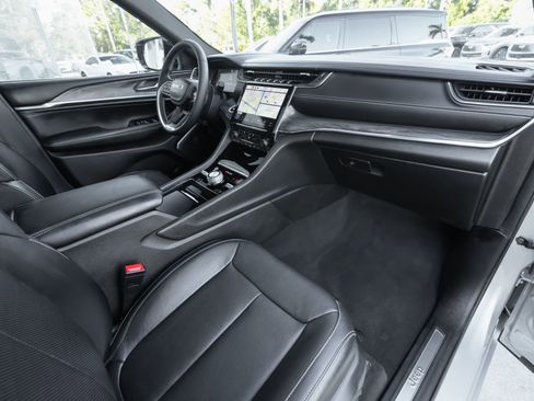 Used 2024 Jeep Grand Cherokee L Overland w/ Trailer Tow Package image 39