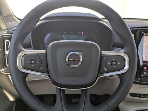 New 2026 Volvo XC40 B5 Plus w/ Protection Package Premier image 34