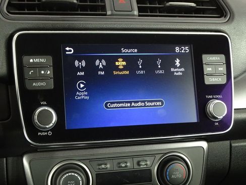 Used 2023 Nissan Leaf S image 33