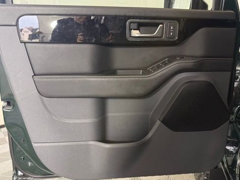 Used 2024 INEOS Grenadier Fieldmaster Edition image 28