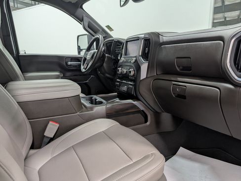 Used 2023 GMC Sierra 3500 SLT w/ SLT Preferred Package image 20