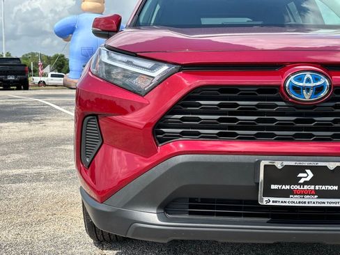 Used 2024 Toyota RAV4 XLE image 4