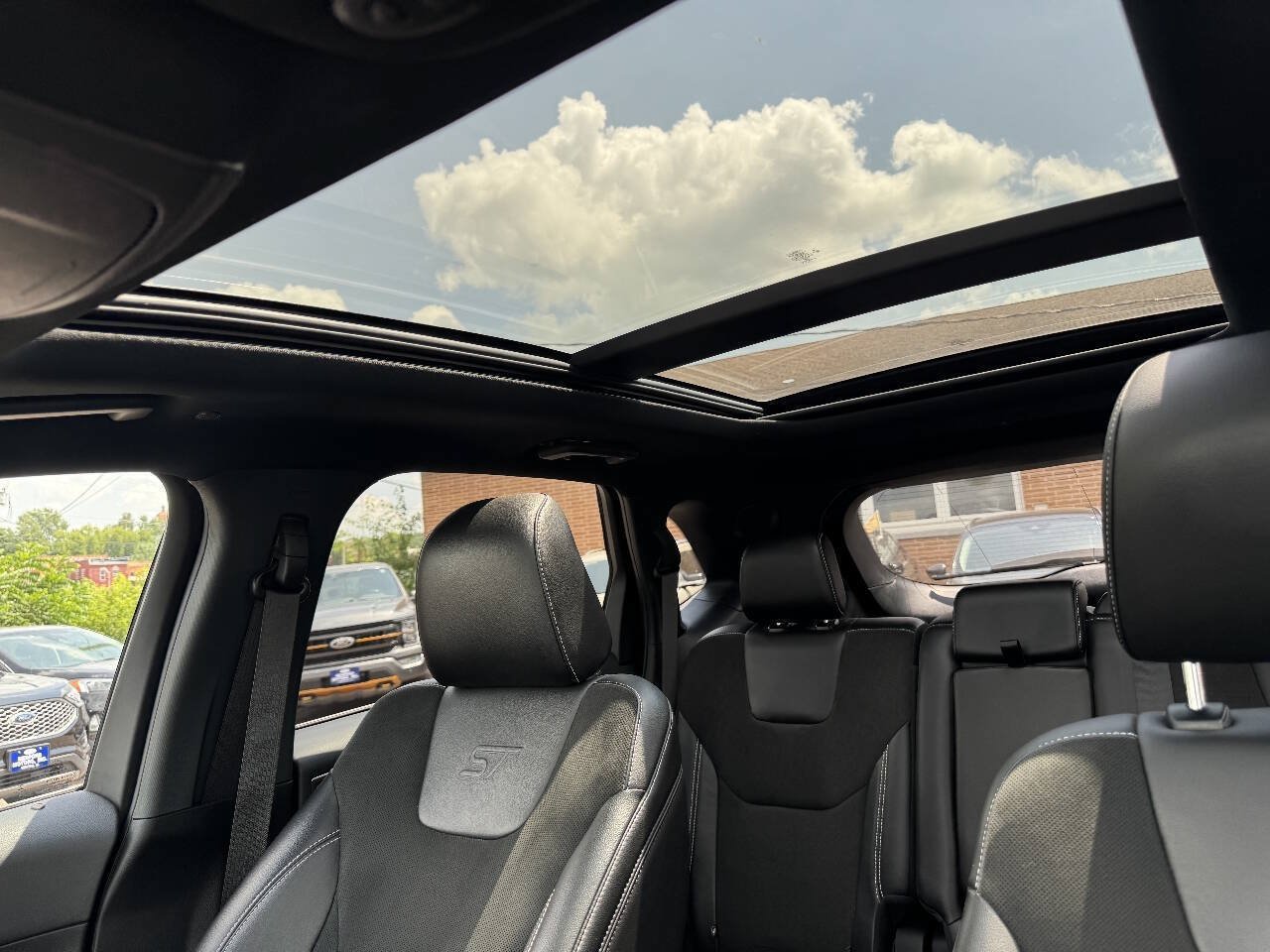 Used 2022 Ford Edge ST w/ Equipment Group 401A AWD/4WD image 24