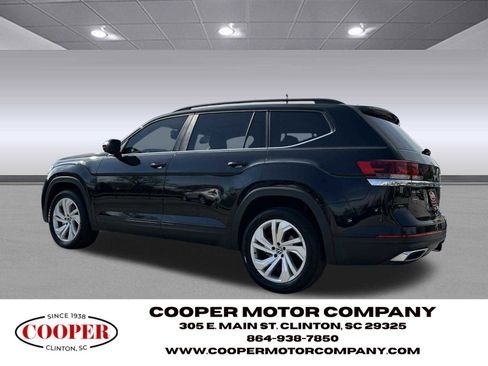 Used 2023 Volkswagen Atlas SE w/ Panoramic Sunroof Package image 3