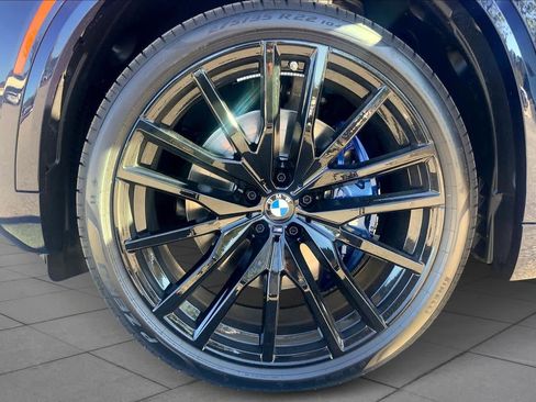 Used 2026 BMW X5 xDrive40i w/ Executive Package image 11