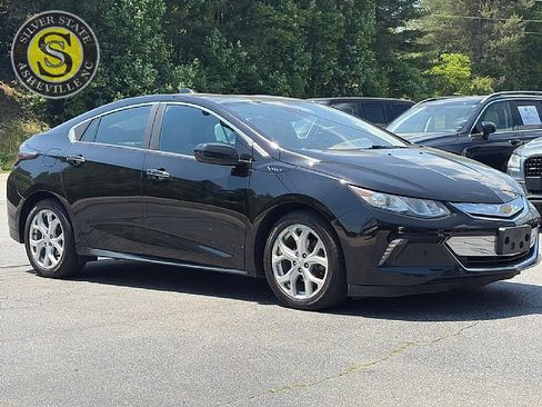 Used 2016 Chevrolet Volt Premier w/ Driver Confidence Package FWD image 8