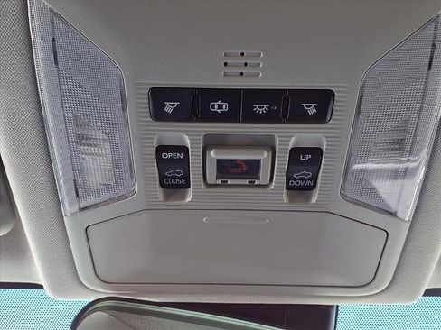 Used 2020 Toyota RAV4 XLE image 18