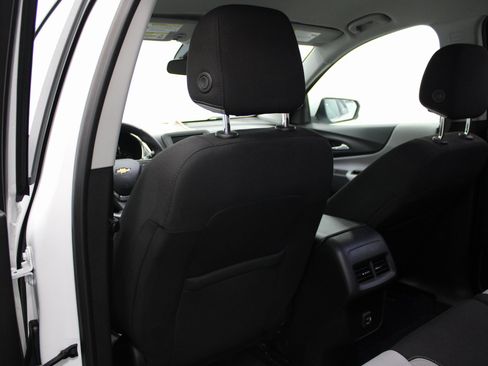 Used 2021 Chevrolet Equinox LT w/ Driver Convenience Package image 20